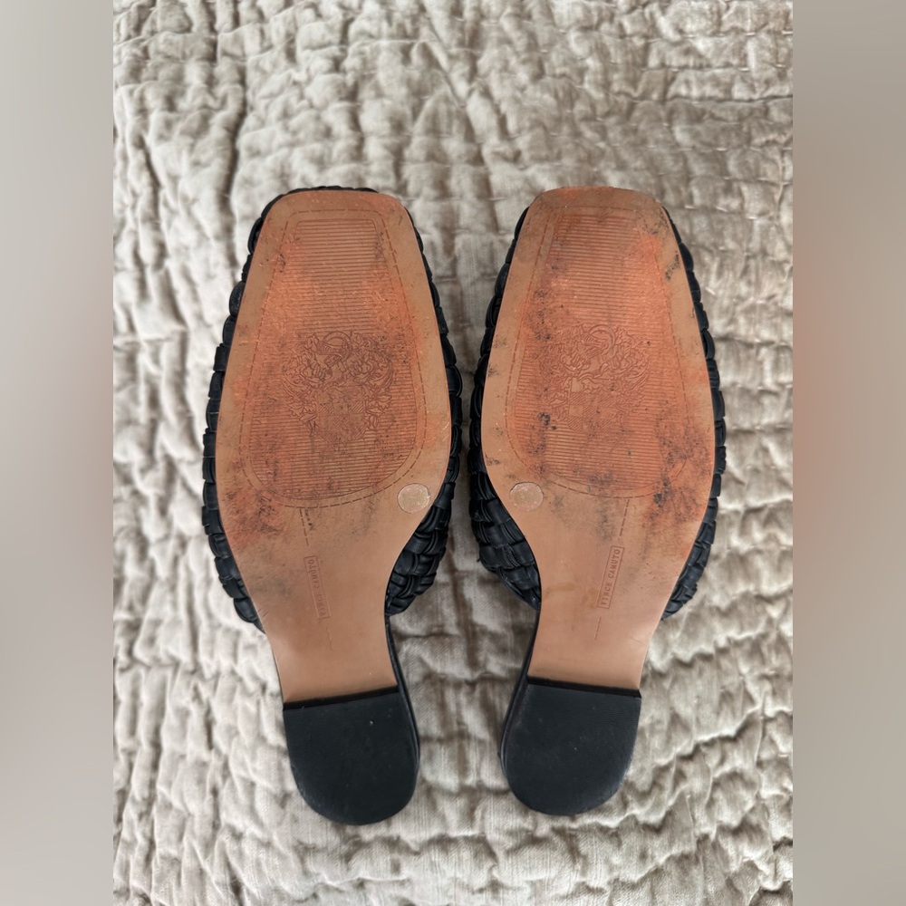 Vince Camuto Lasnit Black Woven Mules Size 8.5 - Picture 2 of 3